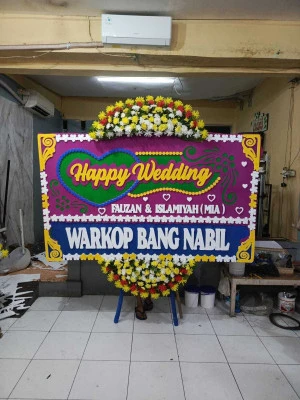 Papan Bunga di Sudirman